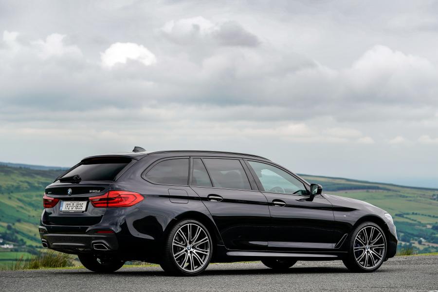  BMW 530d xDrive Touring M Sport (G31) 2017 года  (UK) (фото 40 из 40)